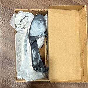 Clarks Women's Black and White Flats